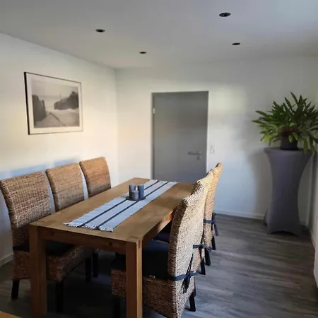 Berg بيت للعطل Birstein