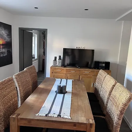 بيت للعطل Berg Birstein